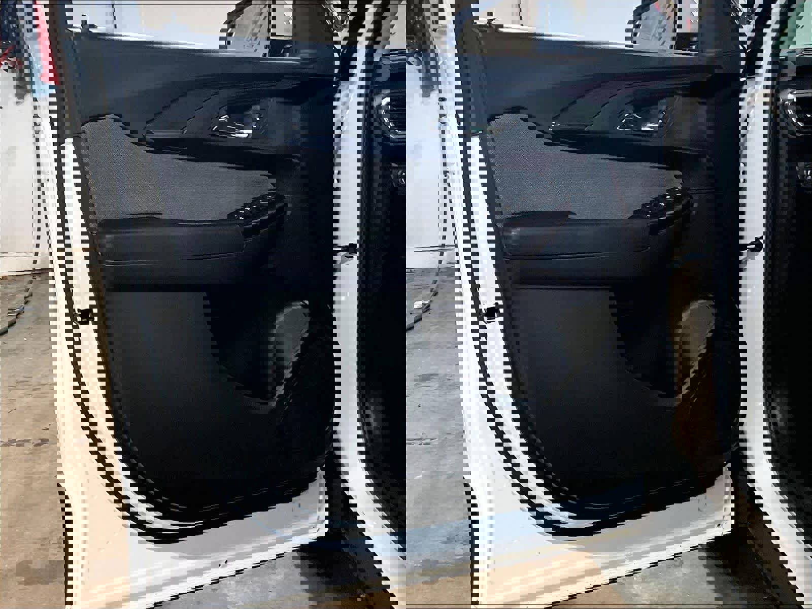 Used 2022 Chevrolet TrailBlazer LT w/ Convenience Package image 9