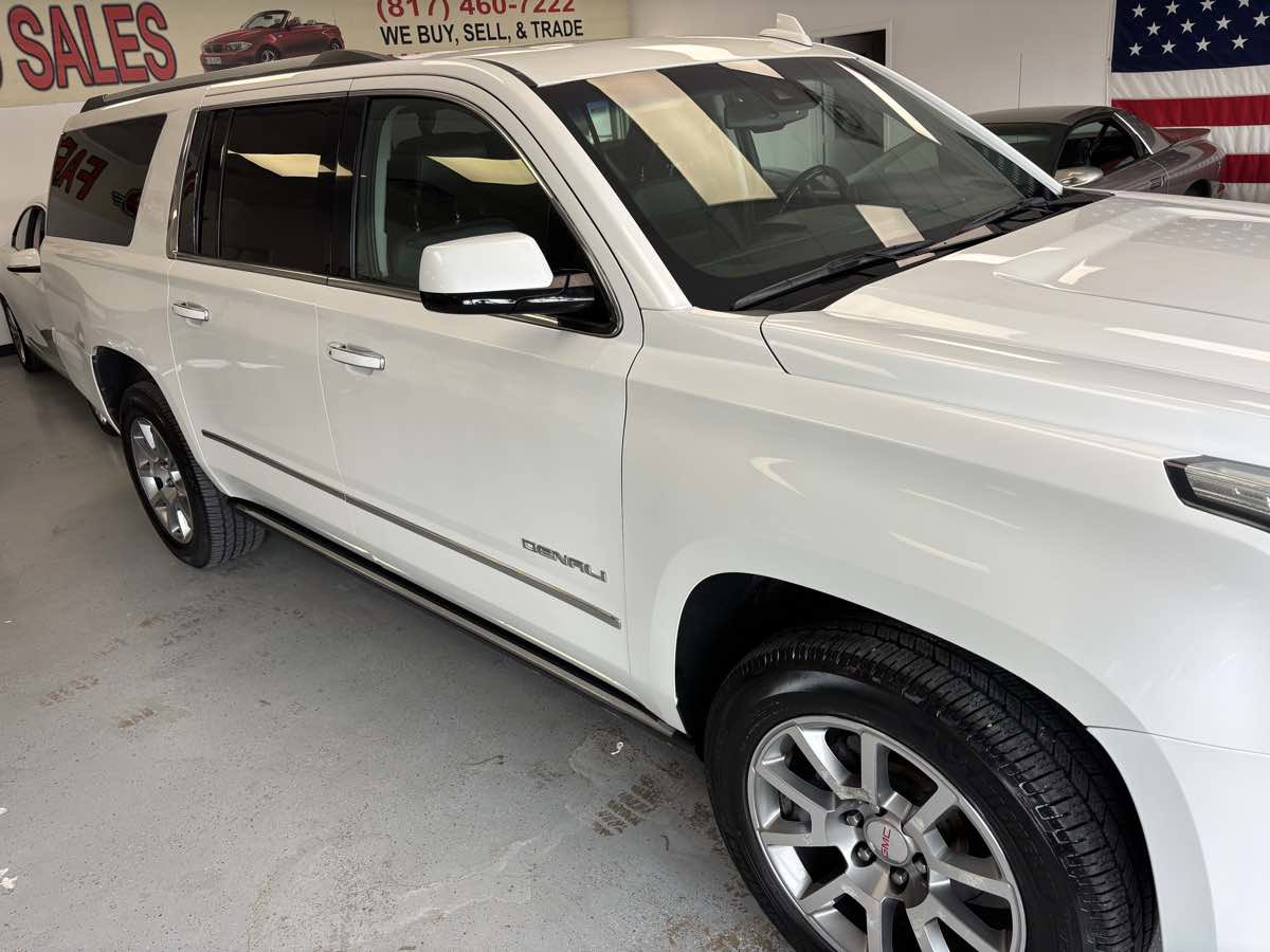 Used 2016 GMC Yukon XL Denali w/ Open Road Package RWD image 4