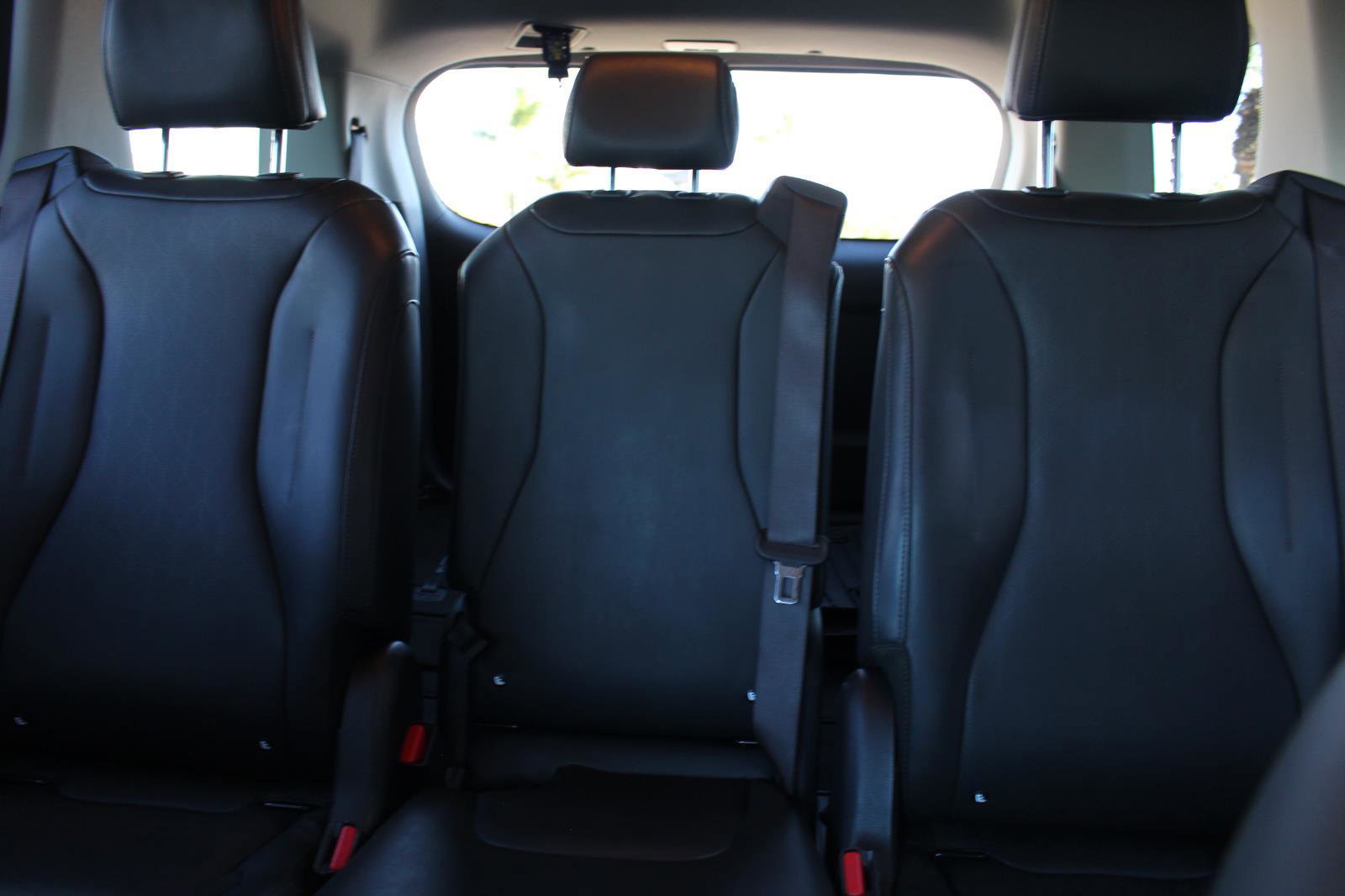 Certified 2025 Kia Carnival image 30