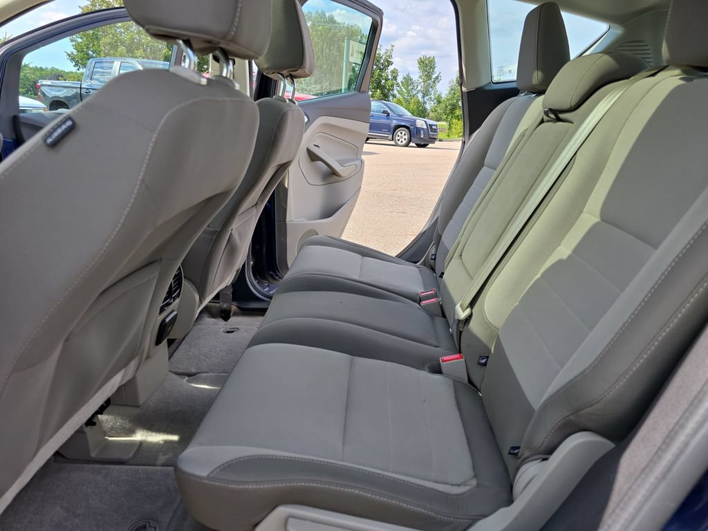 Used 2016 Ford C-MAX SE w/ Equipment Group 202A FWD image 14