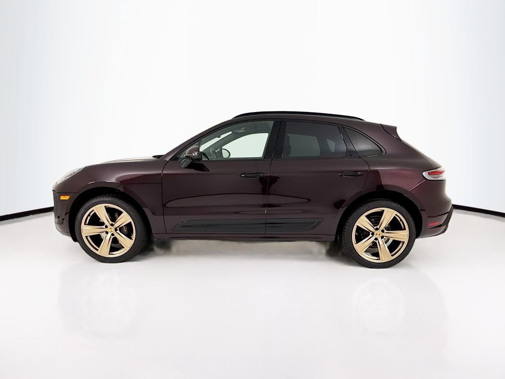 Certified 2023 Porsche Macan Turbo image 2