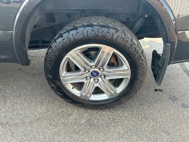 Used 2019 Ford F150 XLT w/ Equipment Group 302A Luxury AWD/4WD image 45
