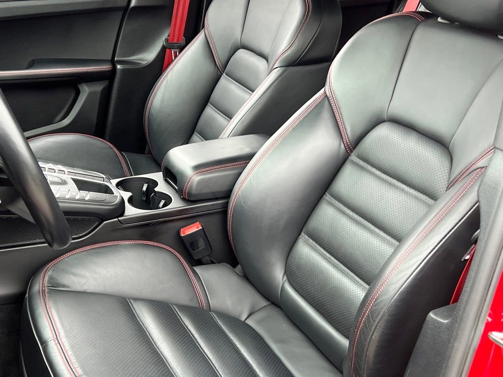 Used 2021 Porsche Macan GTS w/ Sport Chrono Package image 17