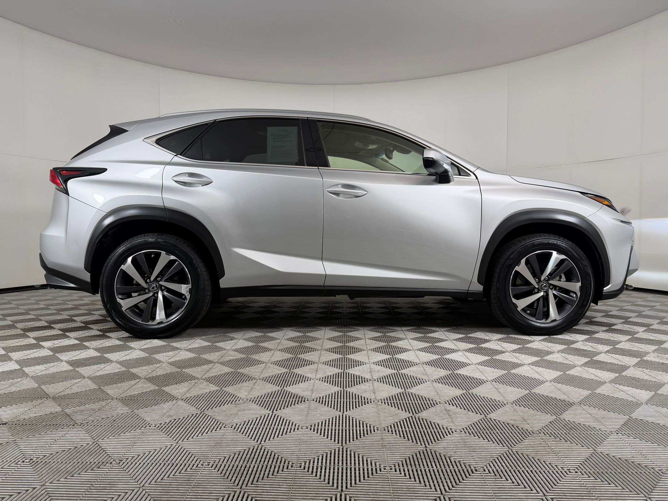 Used 2018 Lexus NX 300 AWD w/ Premium Package image 7