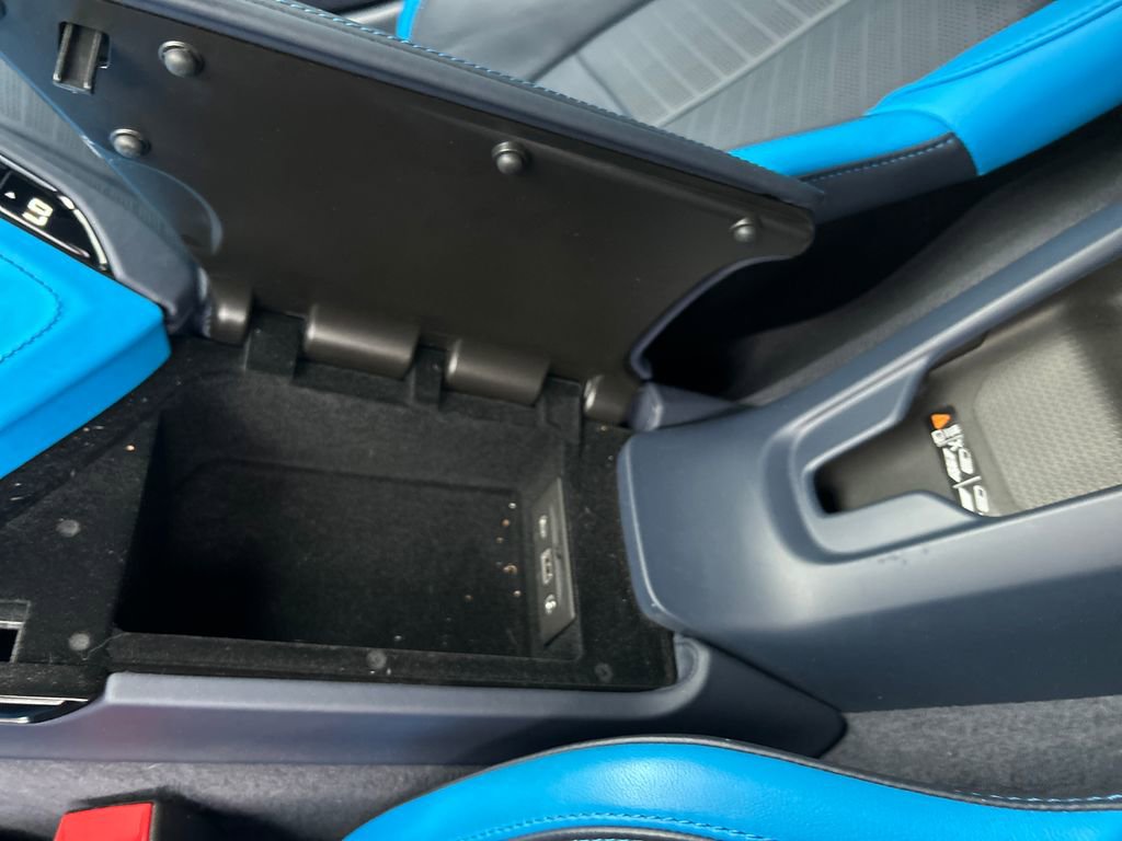 Used 2022 Chevrolet Corvette Stingray Premium Cpe w/ Z51 Performance Package RWD image 23