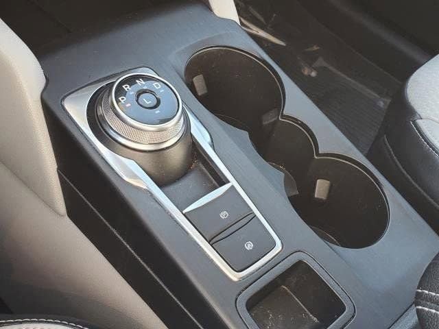 Used 2023 Ford Escape SE image 27