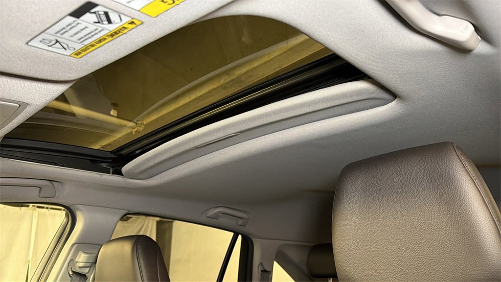 Used 2017 Acura RDX AWD image 6