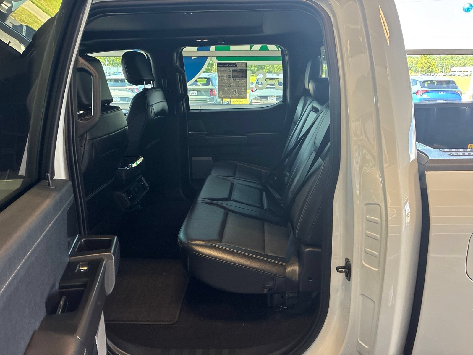 Used 2024 Ford F150 Lariat AWD/4WD image 10