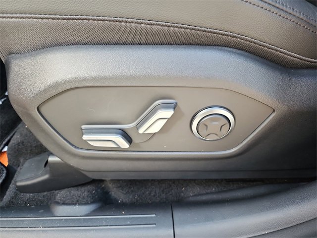 New 2025 Hyundai Santa Fe Limited image 18