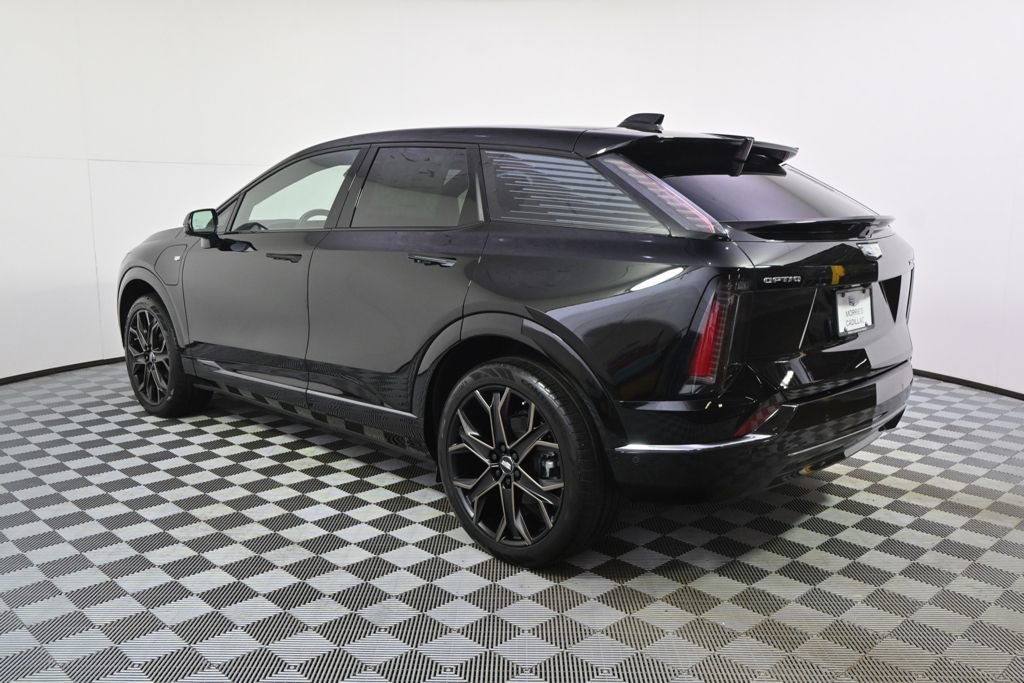 New 2026 Cadillac Optiq Sport 2 AWD/4WD image 3