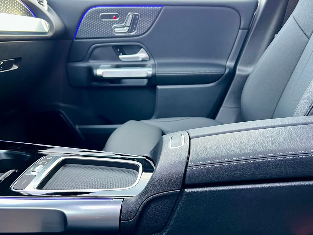 Certified 2026 Mercedes-Benz GLB 250 4MATIC image 26