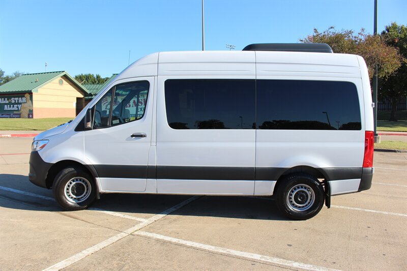 Used 2024 Mercedes-Benz Sprinter 2500 image 2