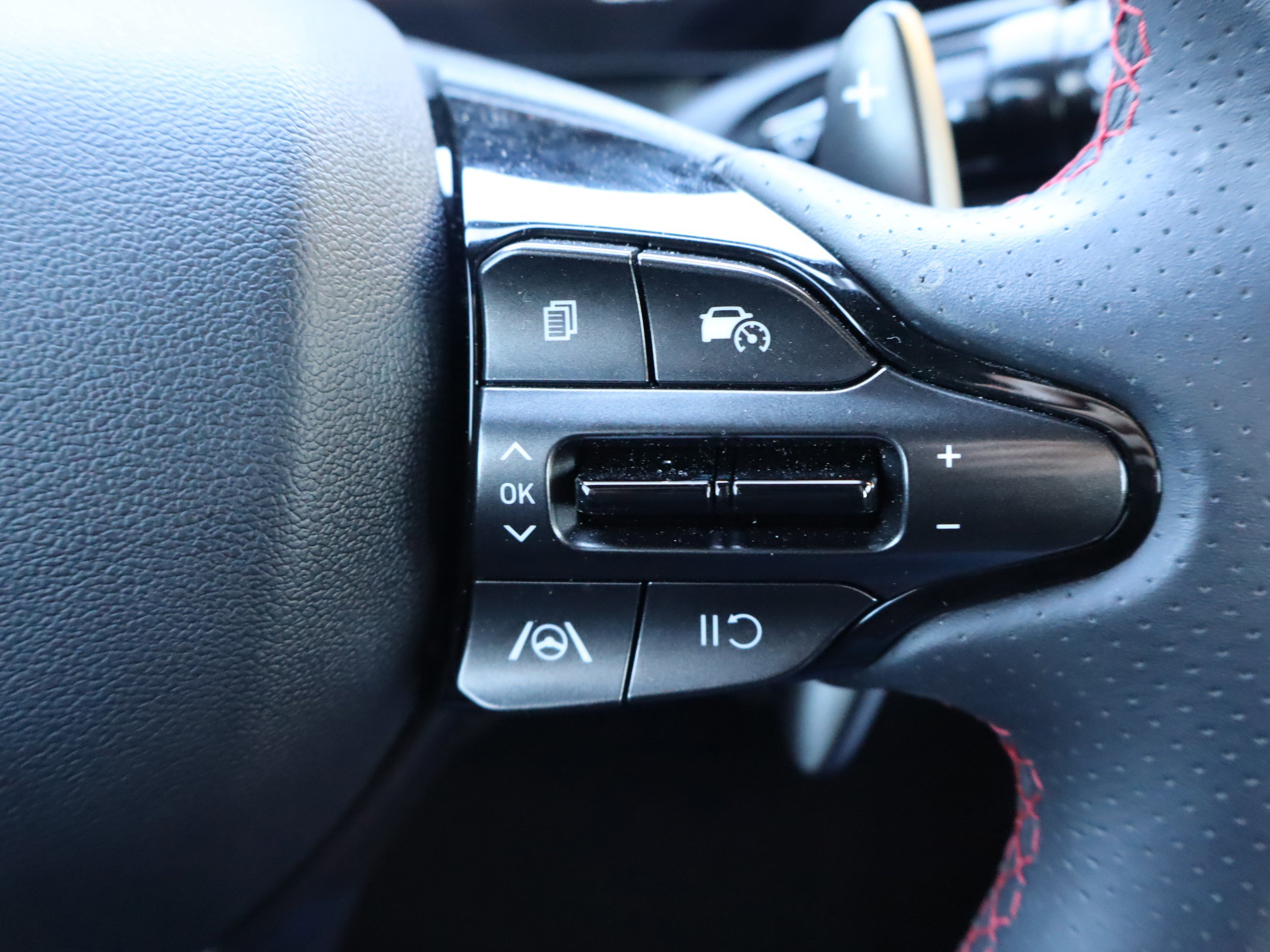 Used 2025 Hyundai Elantra N Line image 22