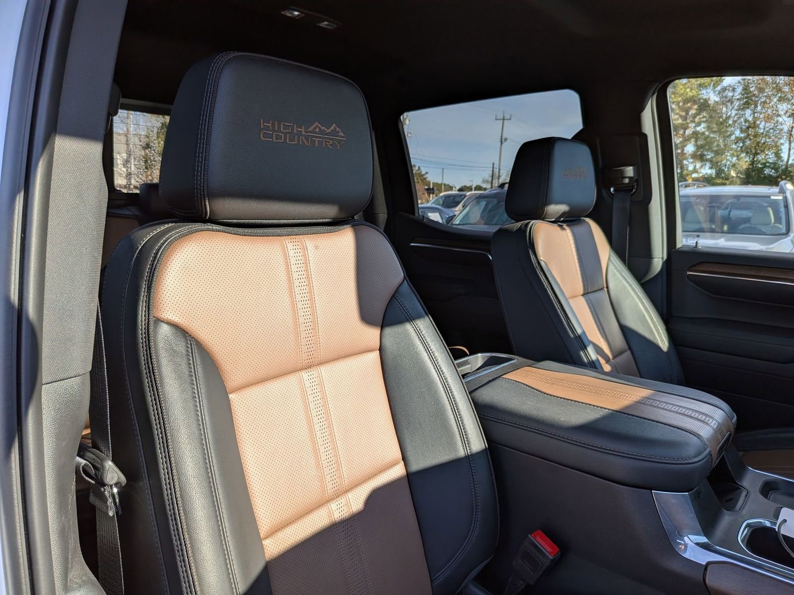 Used 2023 Chevrolet Silverado 1500 High Country image 36