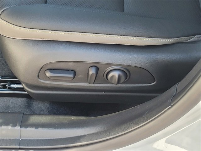 New 2025 Chevrolet Trax ACTIV w/ Driver Confidence Package image 12