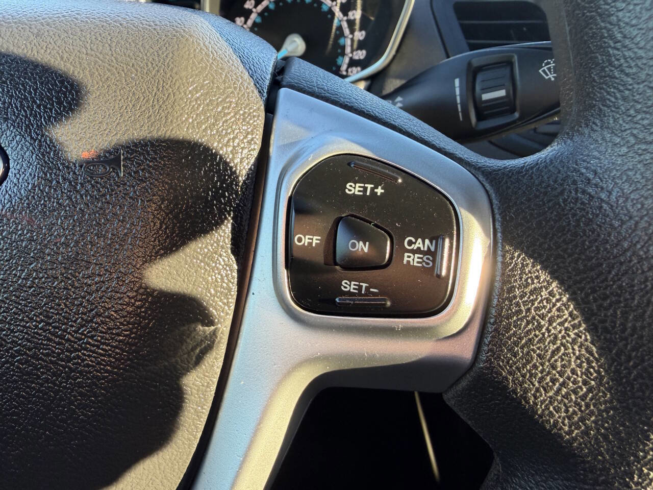 Used 2017 Ford Fiesta SE image 18