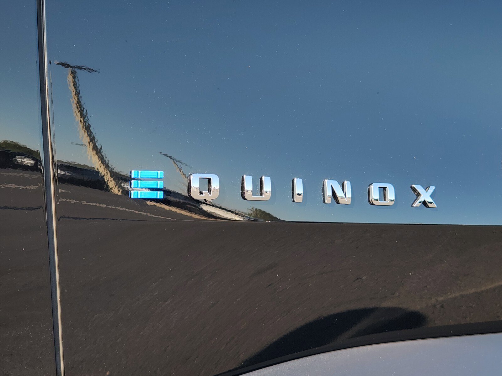 New 2026 Chevrolet Equinox EV LT image 5