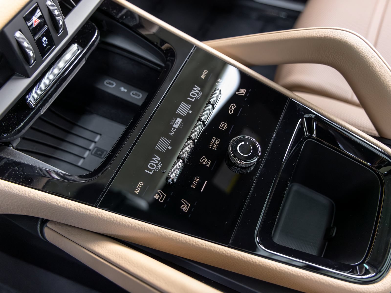 New 2026 Porsche Cayenne Coupe AWD/4WD image 37
