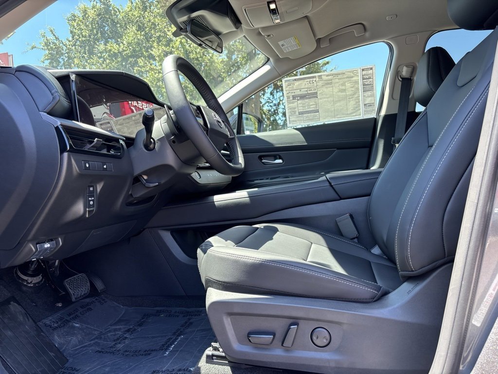 New 2025 Nissan Murano SV image 9