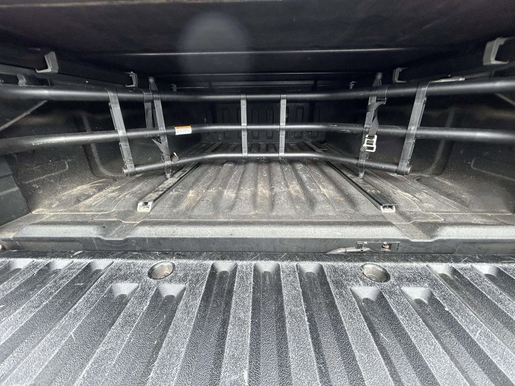 Used 2013 Nissan Frontier SL w/ Moonroof Pkg image 16