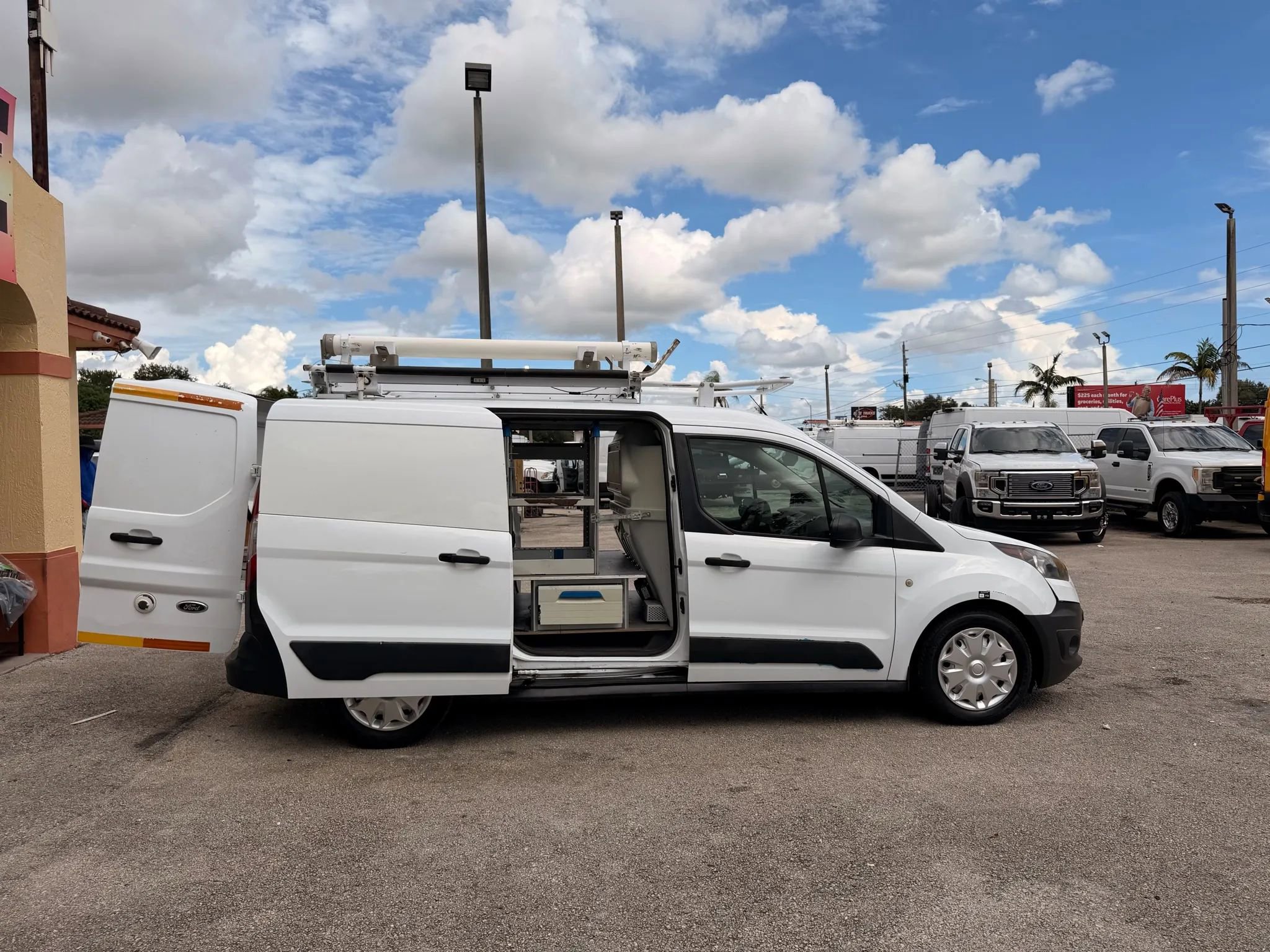 Used 2016 Ford Transit Connect XL image 5