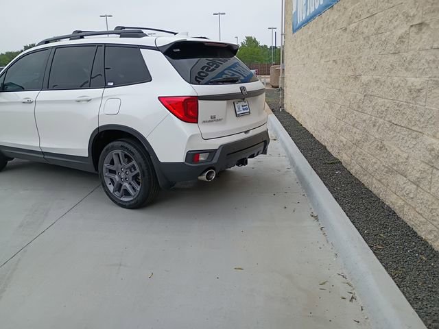Used 2023 Honda Passport EX-L image 4
