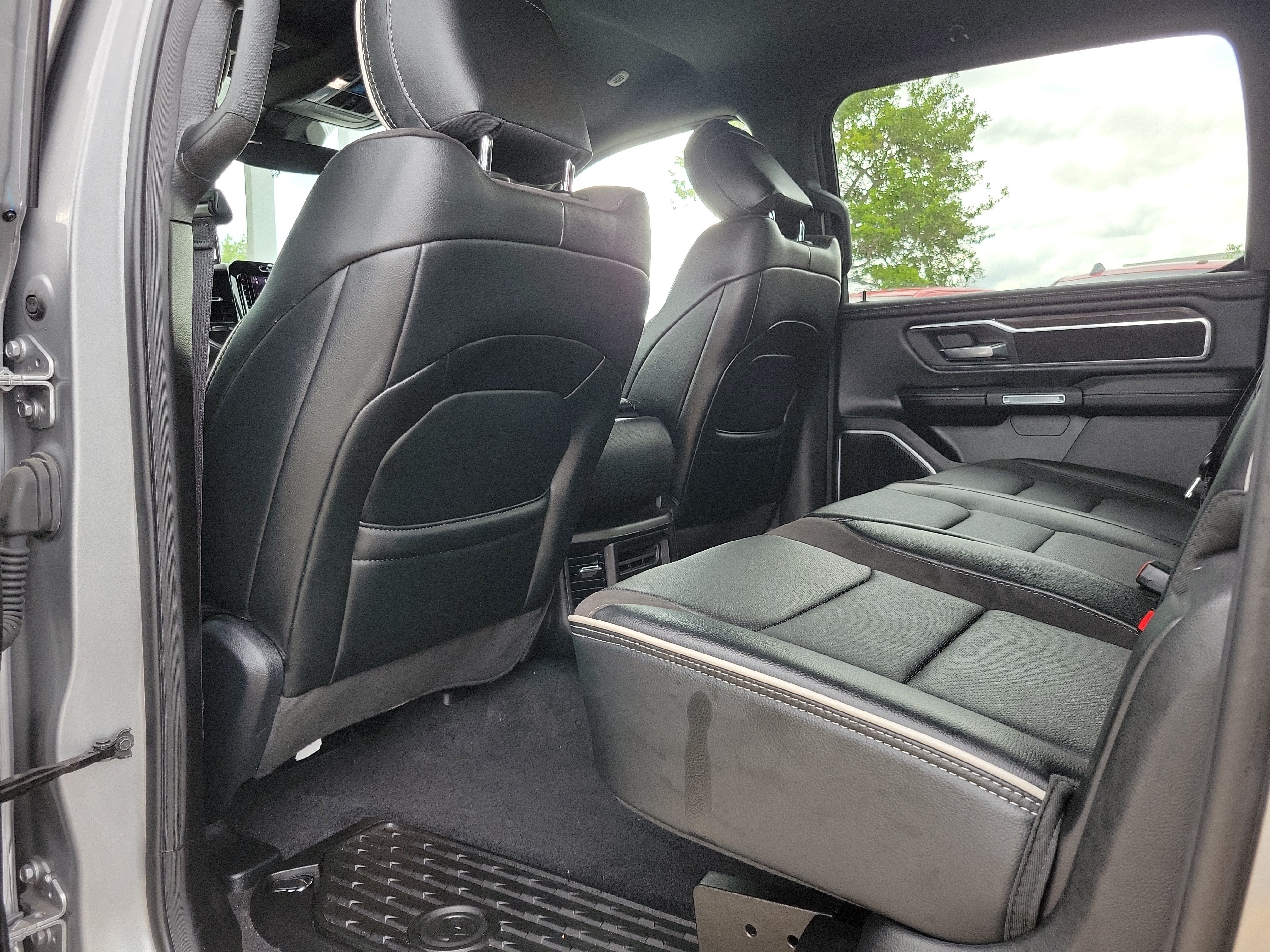Used 2025 RAM 1500 Laramie w/ Bed Utility Group AWD/4WD image 9