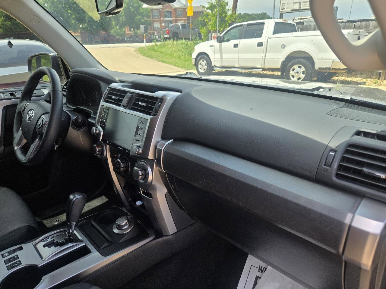 Used 2020 Toyota 4Runner SR5 Premium w/ Moonroof Package AWD/4WD image 23