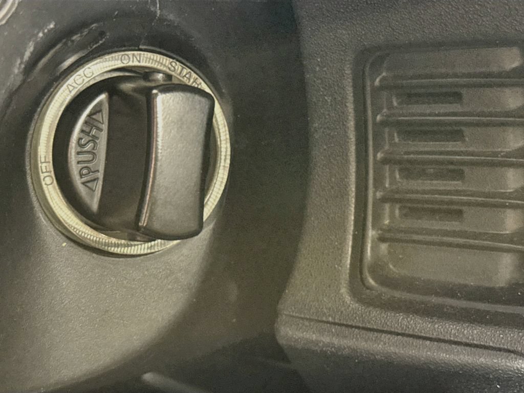 Used 2012 MAZDA MX-5 Miata Grand Touring RWD image 19
