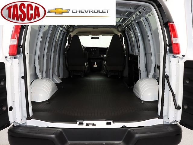 New 2026 Chevrolet Express 2500 image 23