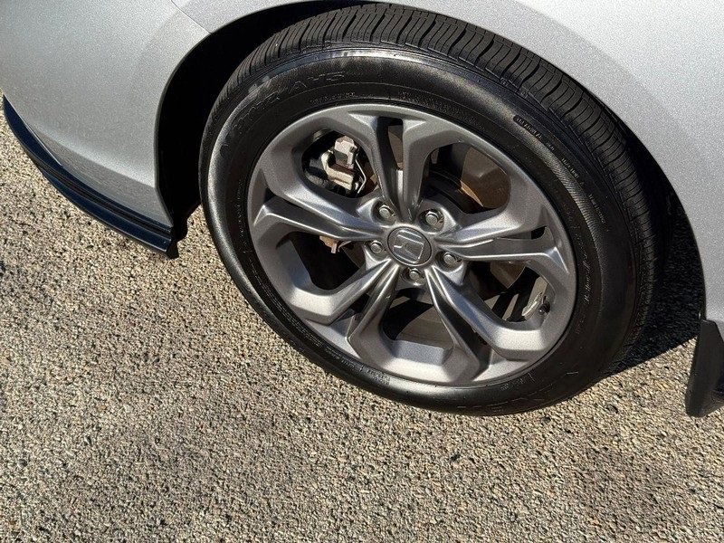 Used 2023 Honda Accord EX-L image 10