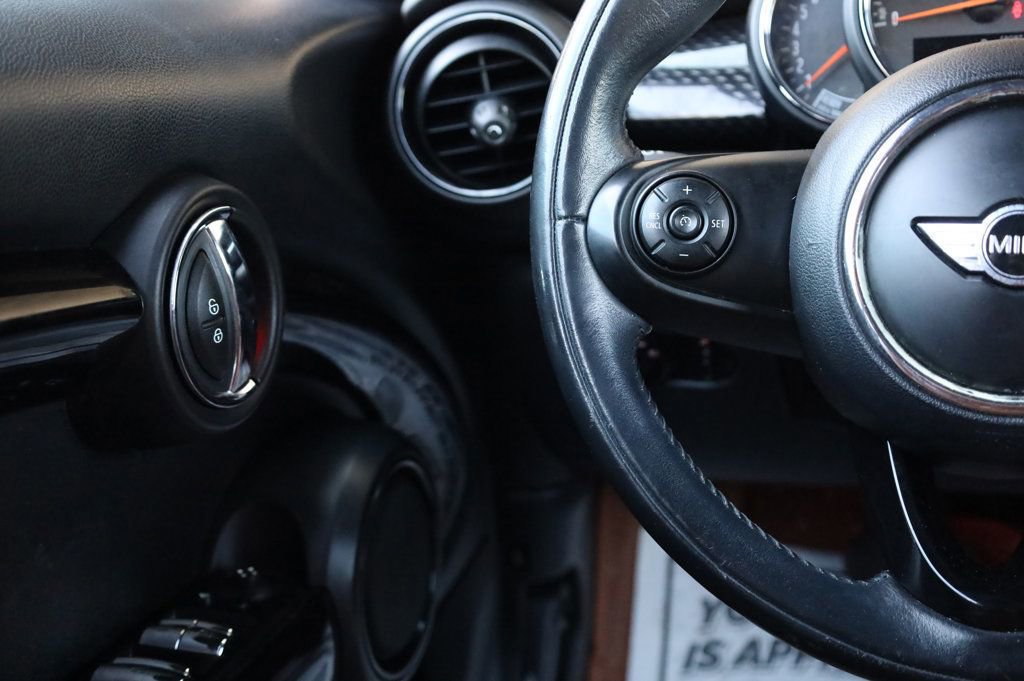 Used 2017 MINI Cooper S image 32