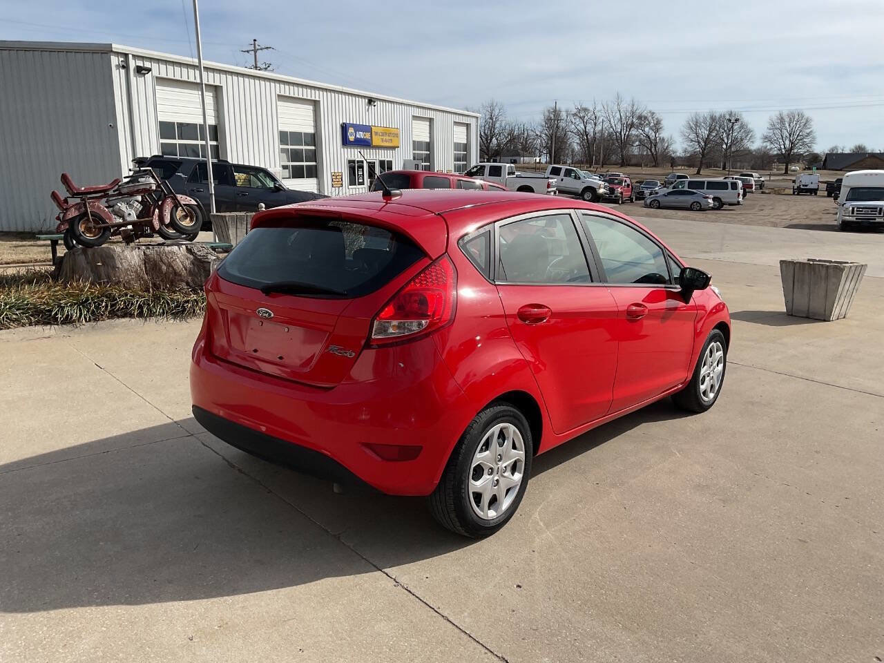 Used 2013 Ford Fiesta SE image 7
