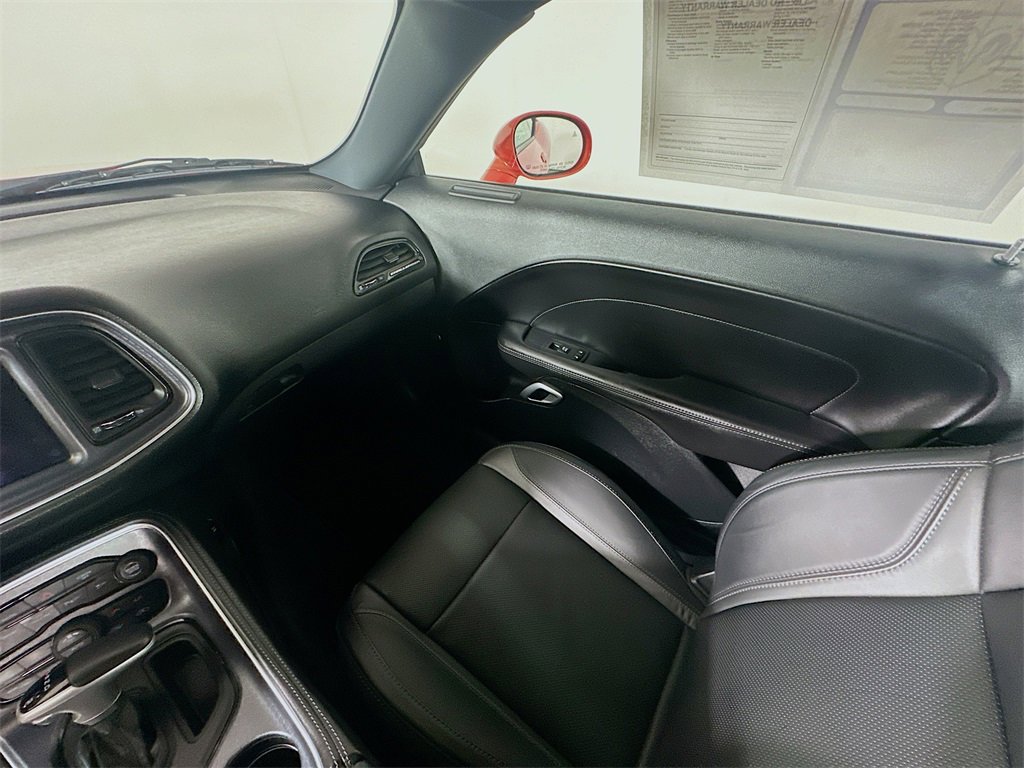 Used 2018 Dodge Challenger GT w/ Driver Convenience Group image 11