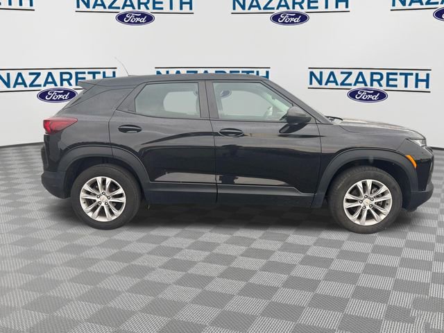 Used 2021 Chevrolet TrailBlazer LS w/ LPO, Blackout Package AWD/4WD image 8