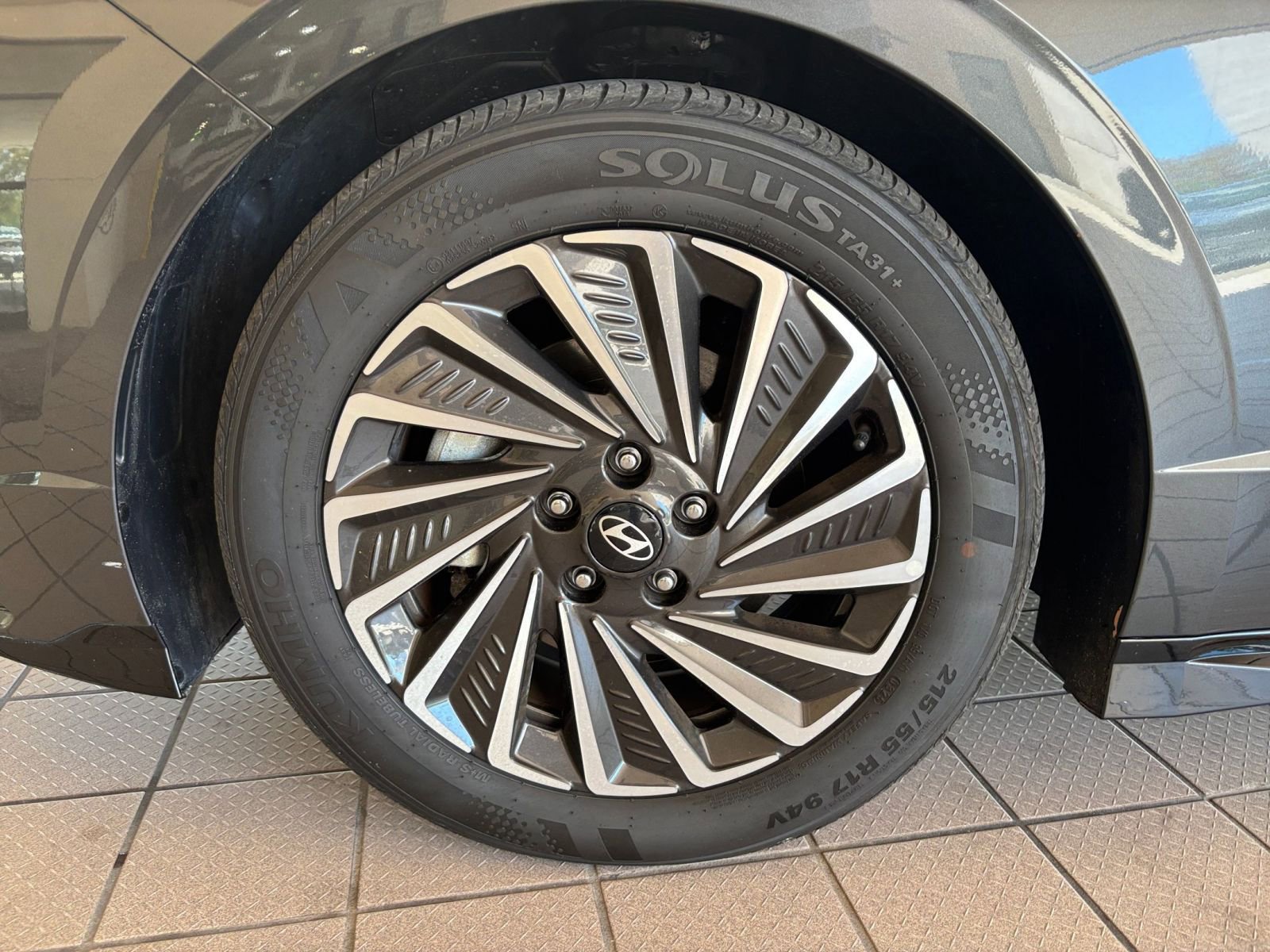 Used 2025 Hyundai Sonata SEL FWD image 31