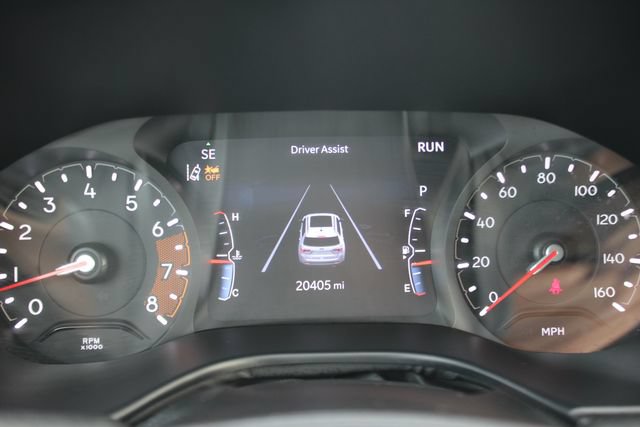 Used 2025 Jeep Compass Latitude w/ Convenience Group AWD/4WD image 16
