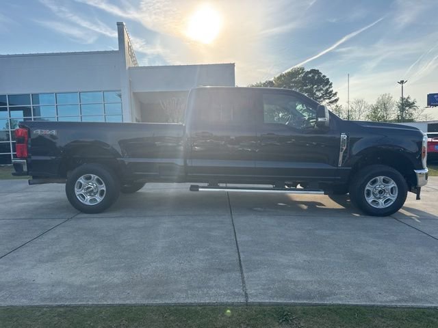 Used 2025 Ford F350 XLT w/ 360-Degree Camera Package AWD/4WD image 8