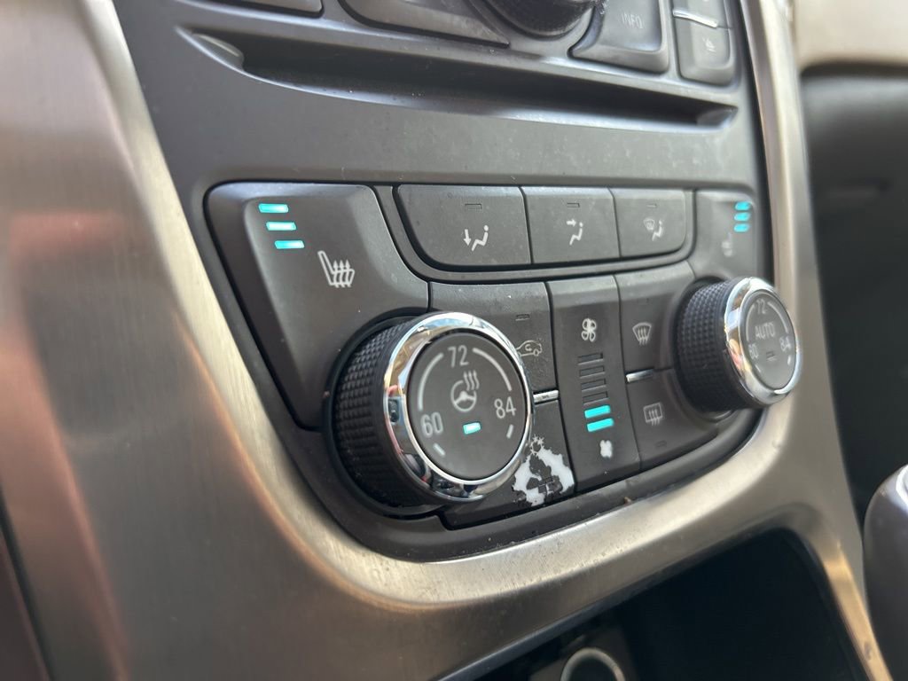 Used 2013 Buick Verano Premium image 35