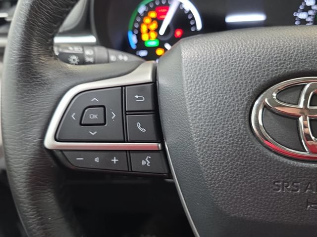 Certified 2024 Toyota Sienna XLE FWD image 13