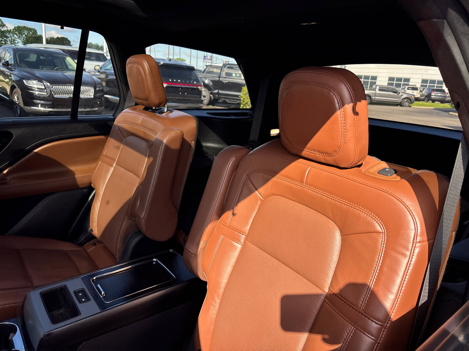 Used 2021 Lincoln Aviator Reserve w/ Equipment Group 210A AWD/4WD image 25