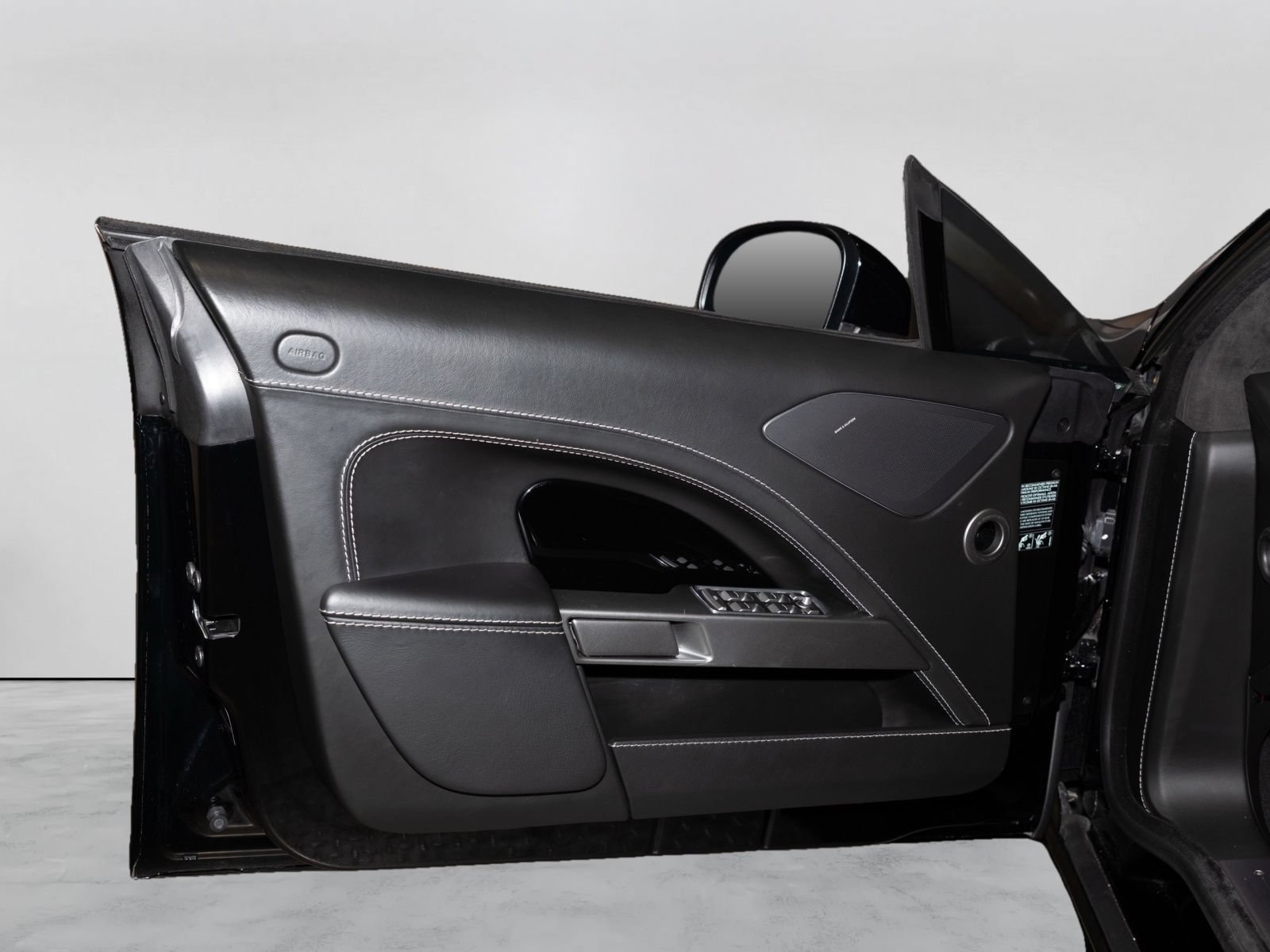 Used 2011 Aston Martin Rapide RWD image 25
