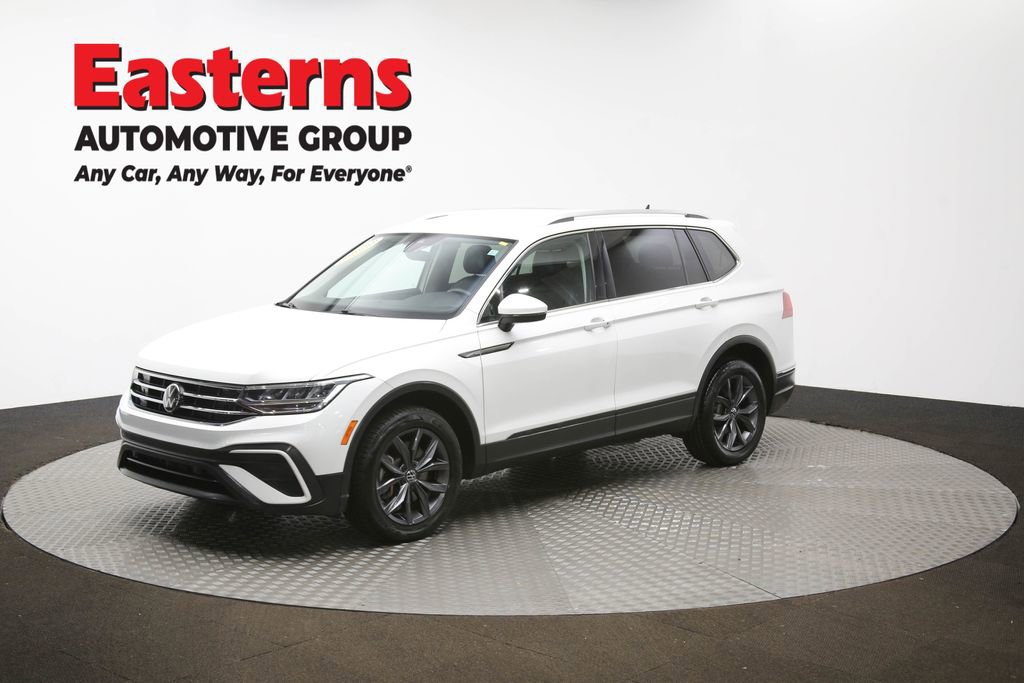 Used 2023 Volkswagen Tiguan SE image 54