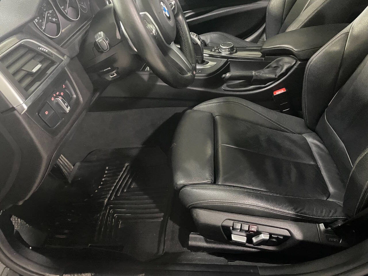 Used 2017 BMW 340i xDrive Sedan image 15