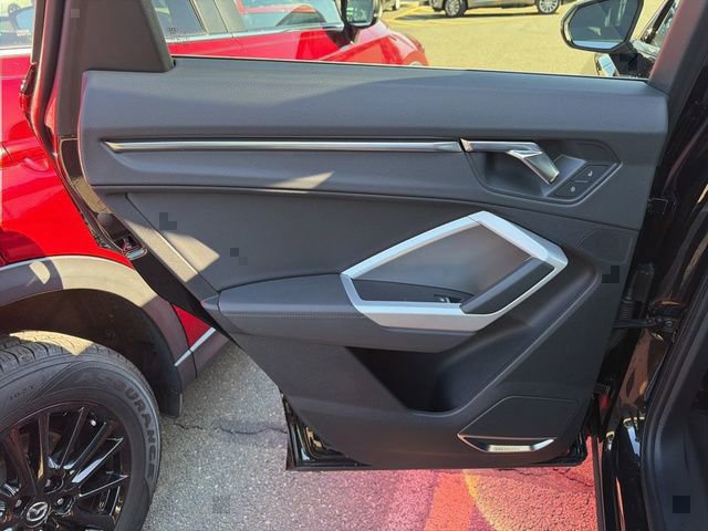 Used 2021 Audi Q3 2.0T Premium Plus image 16