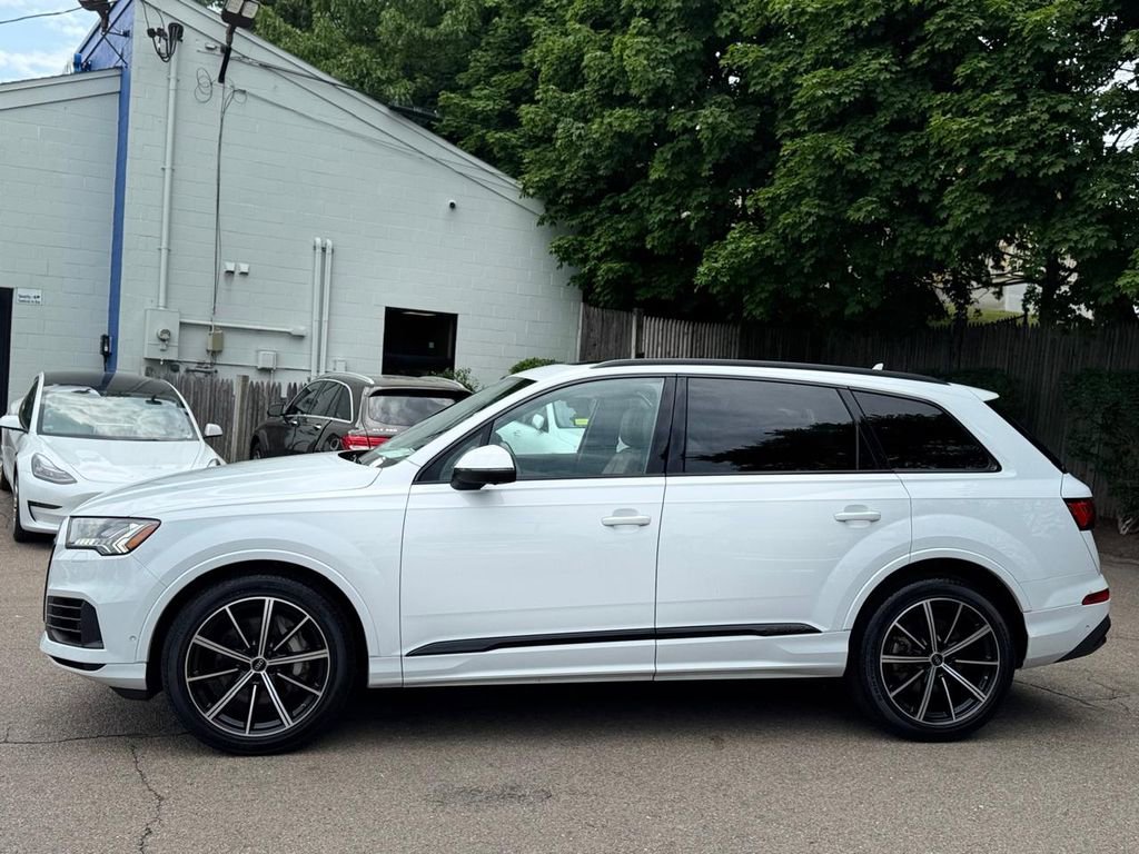 Used 2023 Audi Q7 3.0T Prestige w/ Prestige Package AWD/4WD image 3