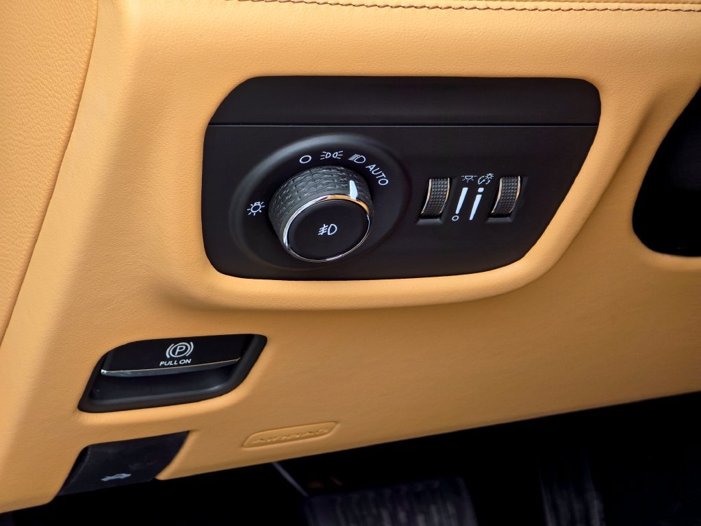 New 2027 Jeep Grand Cherokee Summit AWD/4WD image 33