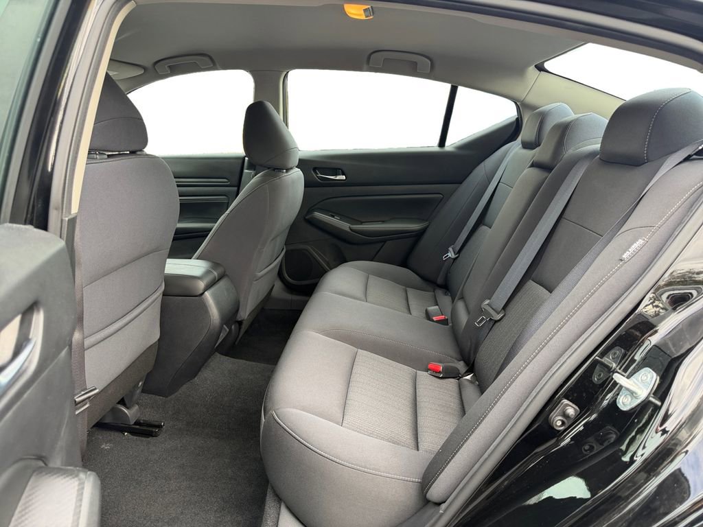 Used 2019 Nissan Altima 2.5 S FWD image 16