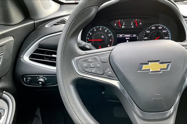 Used 2024 Chevrolet Malibu LT FWD image 11