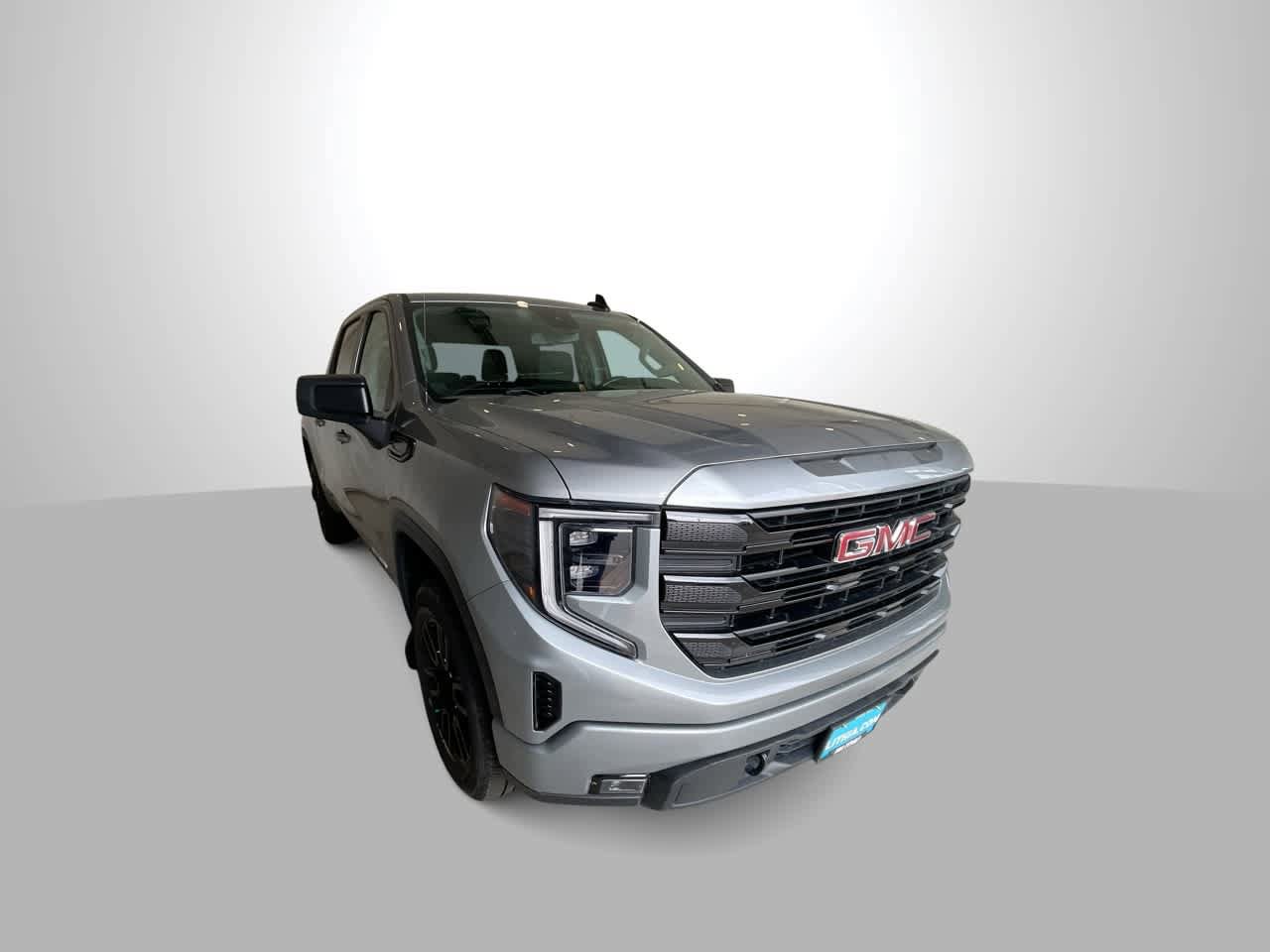 Used 2023 GMC Sierra 1500 Elevation AWD/4WD image 2